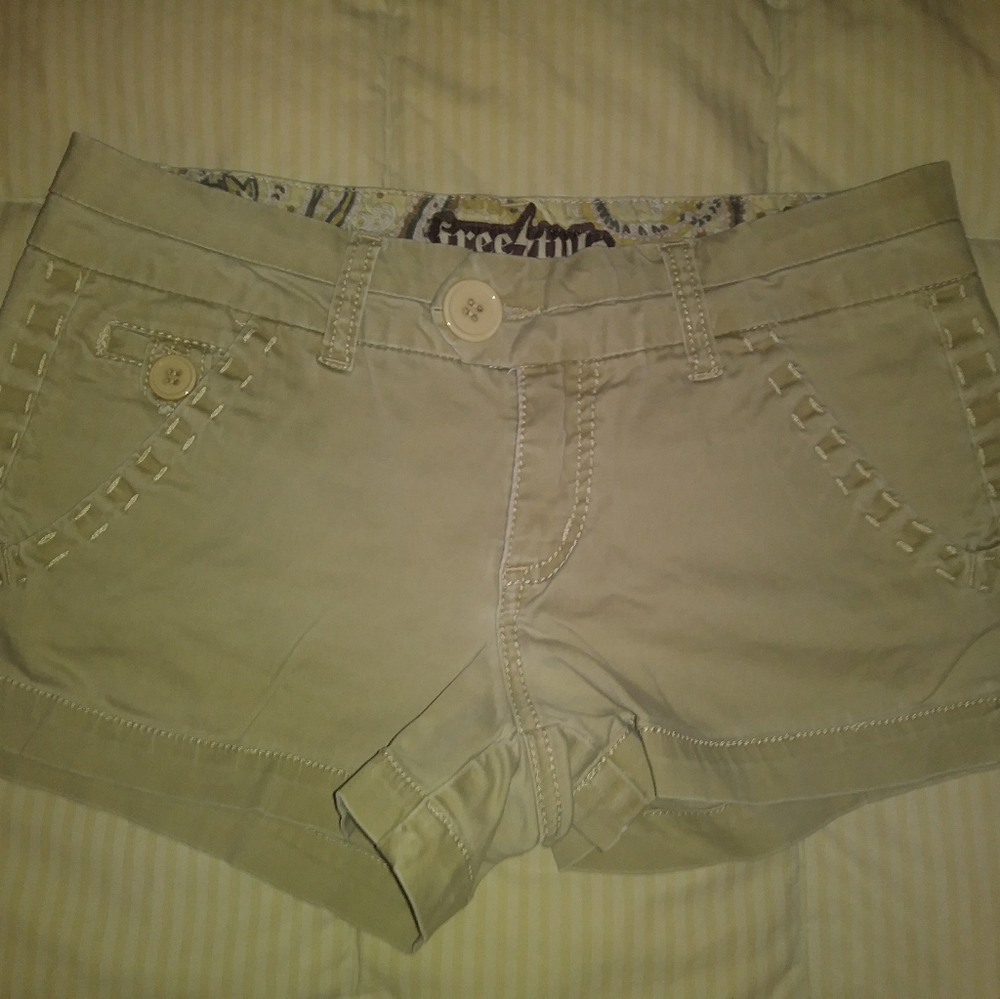 Freestyle Khaki Shorts